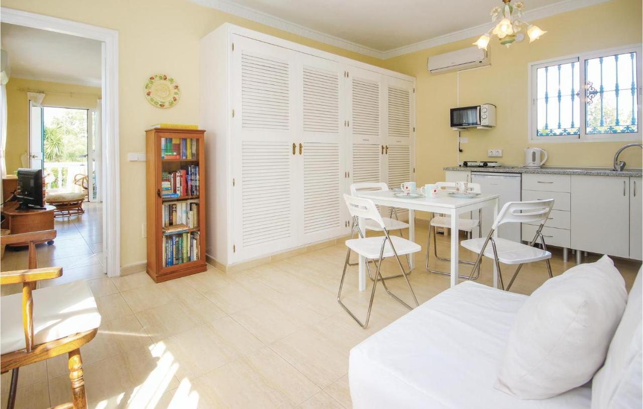 Gorgeous Apartment In Urb El Chaparral With Wifi Ла Кала де Михас Екстериор снимка